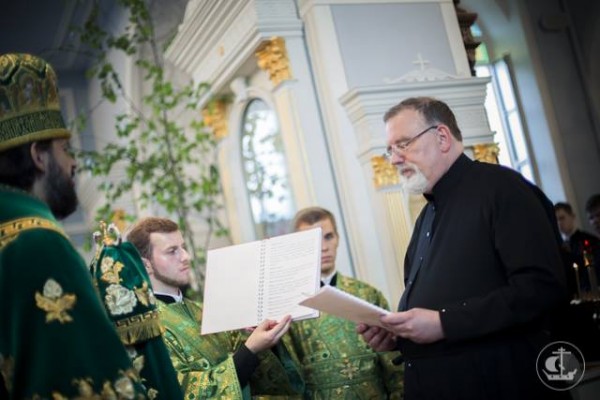 Catholic Priest Constantine Simon Converts to Orthodoxy