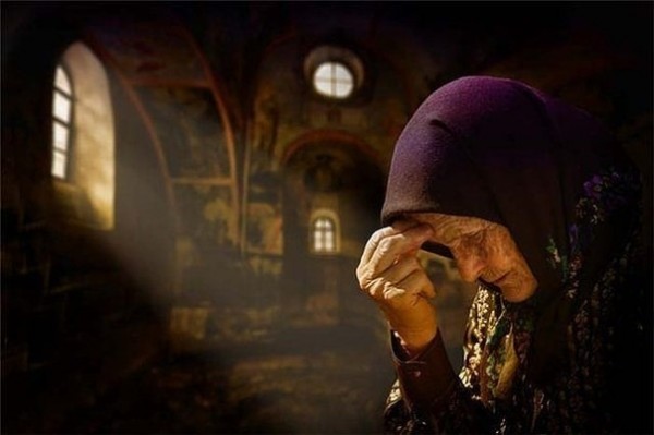Imagini pentru monk orthodox pray