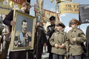 Participants of meeting and public prayer commemorating murder of Tsar's family in Kiev, 2002. Source: Alexander Polyakov / RIA Novosti 