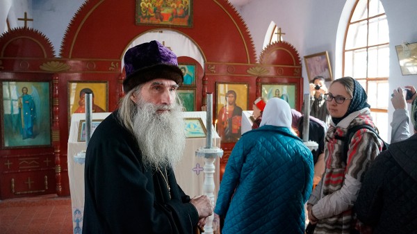 Pilgrims from Russia visit Orthodox churches in China