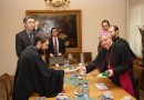 Metropolitan Hilarion meets French church and public figures