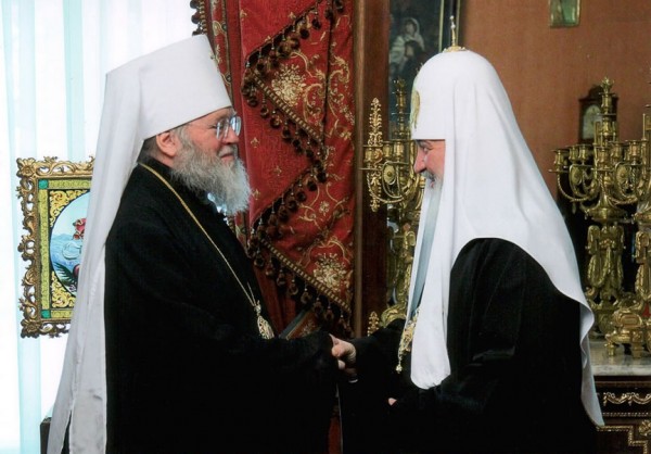 Metropolitan Hilarion of Eastern America and New York greets Patriarch Kirill on his namesday