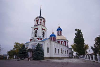 Ukrainian militants shelled a church in Slavyansk, church ward killed