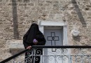 Gazans find sanctuary in ancient church