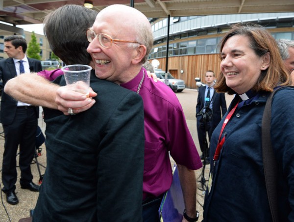 Church of England backs women bishops in historic vote