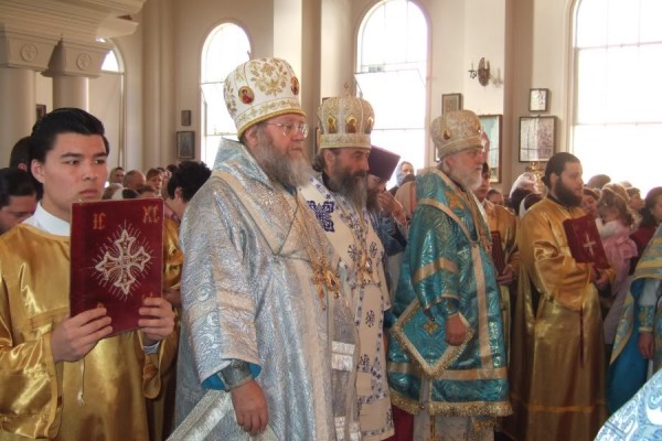 Metropolitan Hilarion of Eastern America and New York Congratulates the New Primate of the Ukrainian Orthodox Church