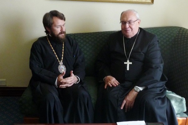 Metropolitan Hilarion meets with cardinal Sandri, Prefect of congregation for the Oriental Churches