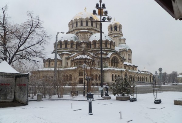Ownership of landmark Alexander Nevsky cathedral settled as Bulgarian Orthodox Church gets title deed