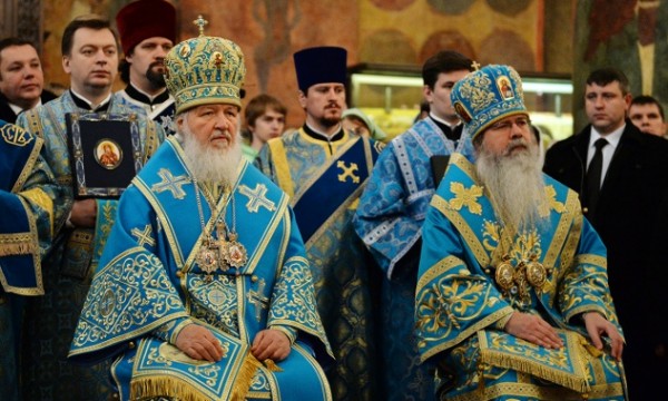 Metropolitan Tikhon concelebrates Liturgy with Patriarch Kirill