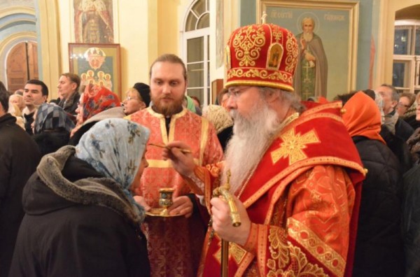 Metropolitan Tikhon presides at Patronal Feast of St. Catherine Representation Church