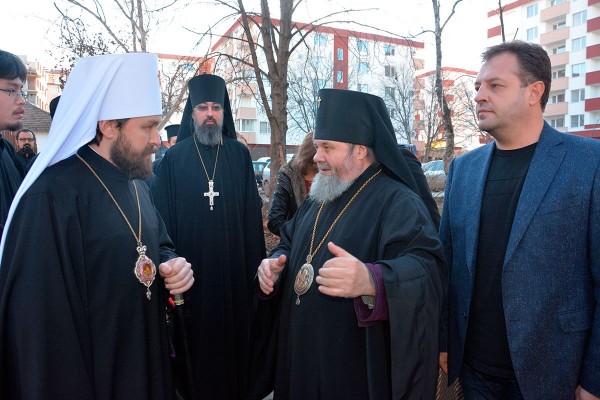 Metropolitan Hilarion presents bells to Bulgarian Church’s Diocese of Veliko Tarnovo on behalf o His Holiness Patriarch Kirill