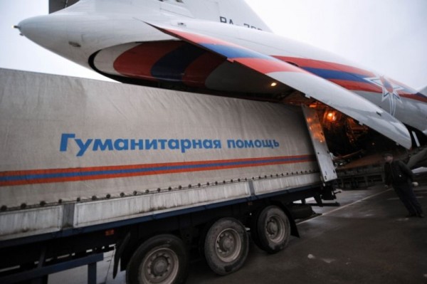 Russian jet delivers relief aid to Syria