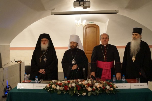 Metropolitan Kallistos of Diokleia received title of Doctor Honoris Causa of Ss Cyril And Methodius Theological Institute Of Post-Graduate Studies