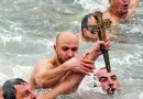 Orthodox Christians take a dive in Golden Horn to celebrate Epiphany