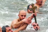Orthodox Christians take a dive in Golden Horn to celebrate Epiphany