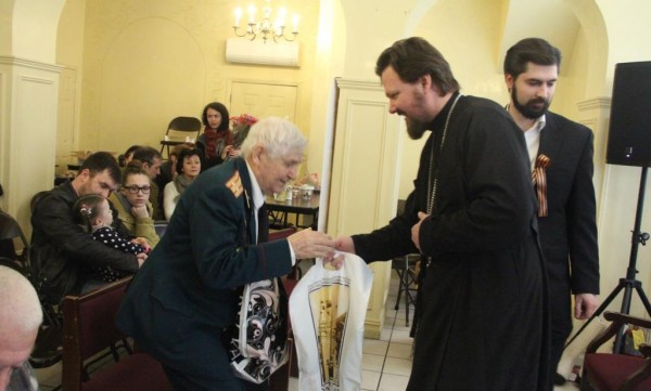 Honoring Of the veterans of World War II takes place in St. Nicholas Church in New York