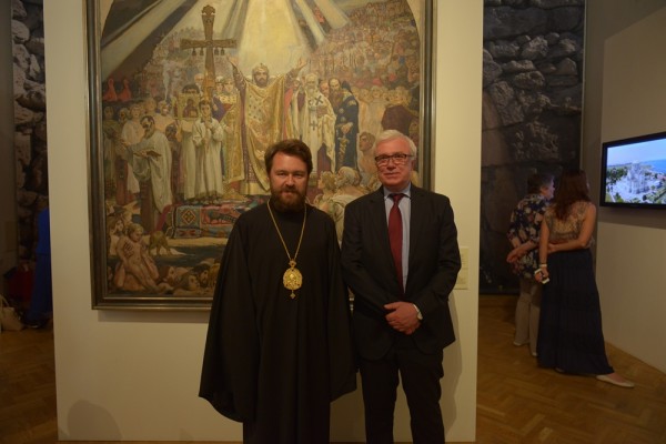 Metropolitan Hilarion attends the opening of an exhibition devoted to St. Vladimir Equal-To-The-Apostles