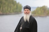 Valaam abbot gives up Internet, suggests restricting use of smartphones in monasteries