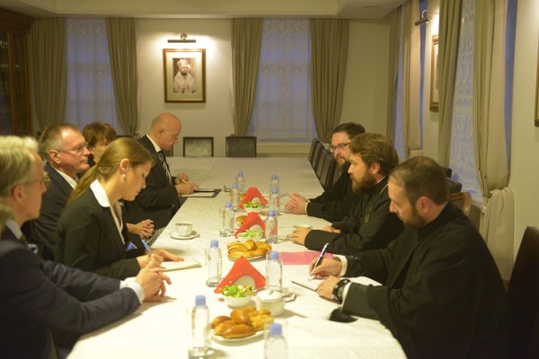 Metropolitan Hilarion of Volokolamsk meets with Vice-President of the German Bundestag