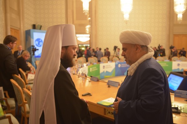 Metropolitan Hilarion of Volokolamsk chairs plenary session of the Religion and Peace International Forum