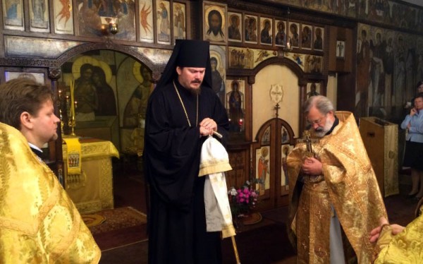 Prayer lifted up in Сathedral of the diocese of Chersonese for victims of terrorist actions in Paris