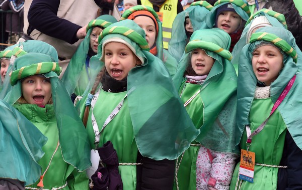 Children dressed as the Magi attend the traditional Epiphany parade in Warsaw Jane Skarzynski/AFP