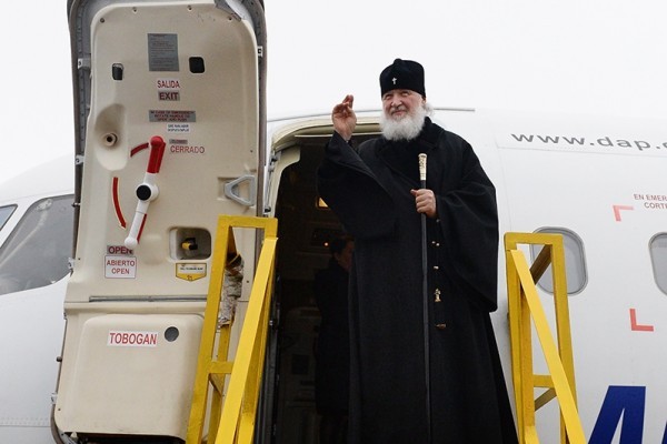 Windshield of Patriarch Kirill’s aircraft broke to pieces during his flight to Antarctica