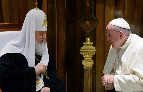 Most Russians support further pope-patriarch meetings — poll