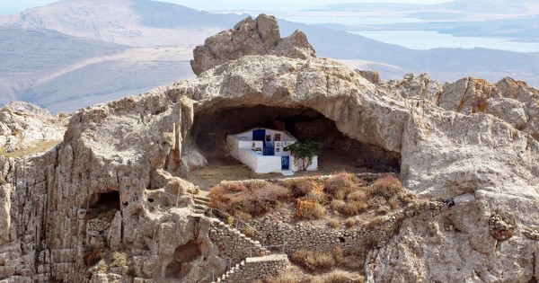 A Greek Church That Grazes the Sky