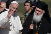 Pope Francis and Orthodox leaders visit migrants on Lesbos