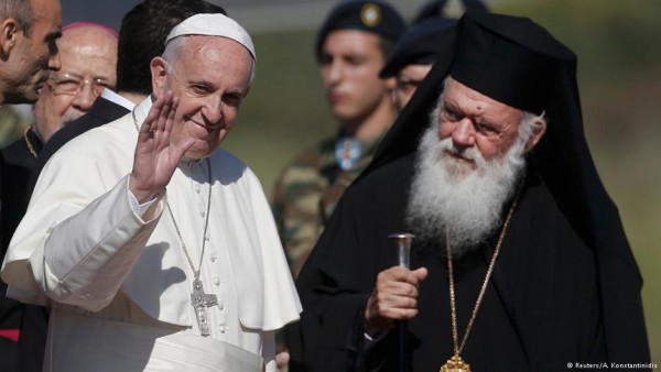 Pope Francis and Orthodox leaders visit migrants on Lesbos