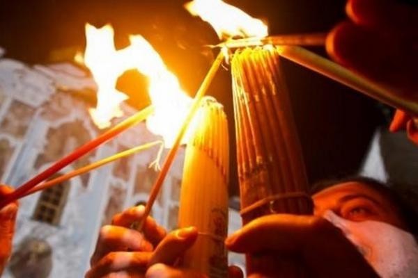 Holy Fire descends on Church of the Holy Sepulchre in Jerusalem