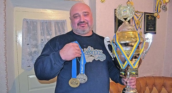 Odessa priest becomes the champion of Ukraine in powerlifting