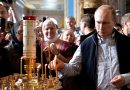 Putin receives Communion at Valaam Monastery