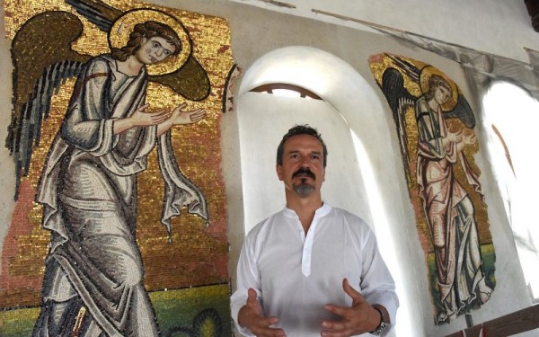 Italians restore 900-year-old mosaics at Bethlehem church