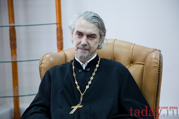 Senior priest of Moscow St. Tatiana Church is not against appearance of deaconesses in Russian Church