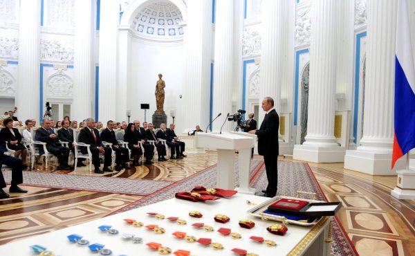 President of Russia presents Metropolitan Hilarion of Volokolamsk with a state award