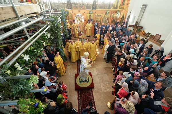 Patriarch Kirill leads ceremony at London’s Russian Orthodox Church