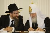 Patriarch Kirill, leaders of Russian Jews discuss problems of fighting extremism