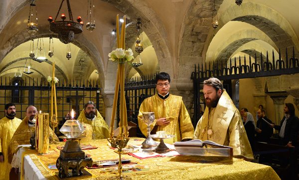 Metropolitan Hilarion celebrates Divine Liturgy at the relics of St Nicholas the Wonderworker