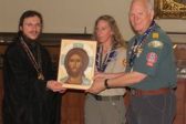 Russian priest gives scouts an icon of Christ in New York