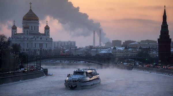 Moscow celebrates despite coldest Christmas night ‘in 120 years’