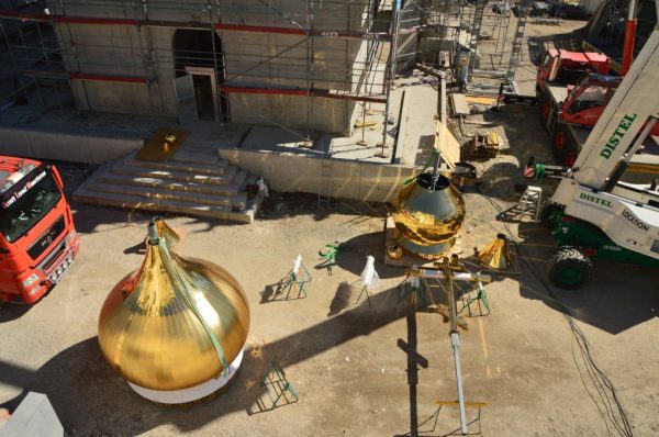 Golden domes from Russia set up on a Russian church in Strasbourg