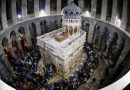 Holy Fire Descends in Jerusalem as Christians Preparing to Celebrate Easter