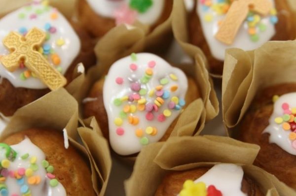 3,000 Easter cakes blessed by Patriarch Kirill delivered to Russian servicemen in Syria