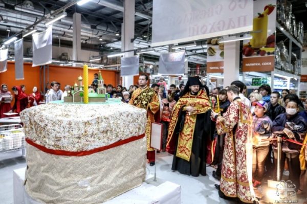 Yakutia residents will taste an Easter cake weighing a ton