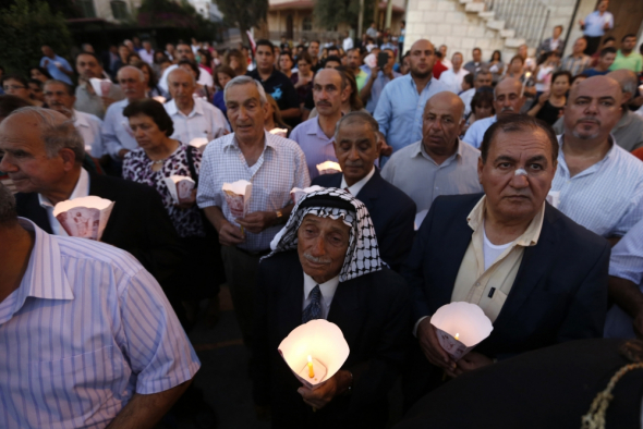 Muslims in Jordan Guard Churches on Easter Sunday