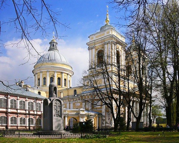 Holy relics of St. Nicholas the Wonderworker brought from Italy expected to be placed in Alexander Nevsky Lavra in  St. Petersburg