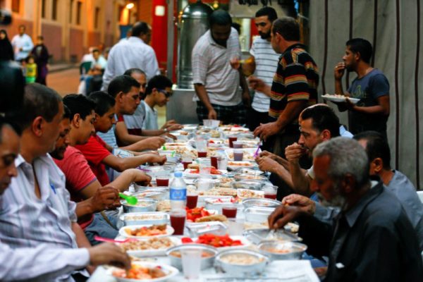 In Egypt, Muslims and Christians Share Ramadan Meals Despite Islamist Violence