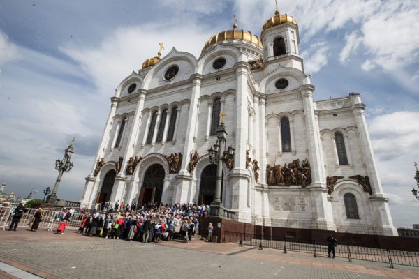 Over 1.75 million people go on pilgrimage to St. Nicholas relics in Moscow